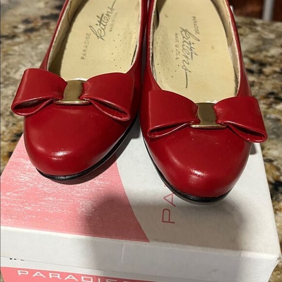Paradise Kittens Other - Paradise Kittens 1960’s shoes red sz4